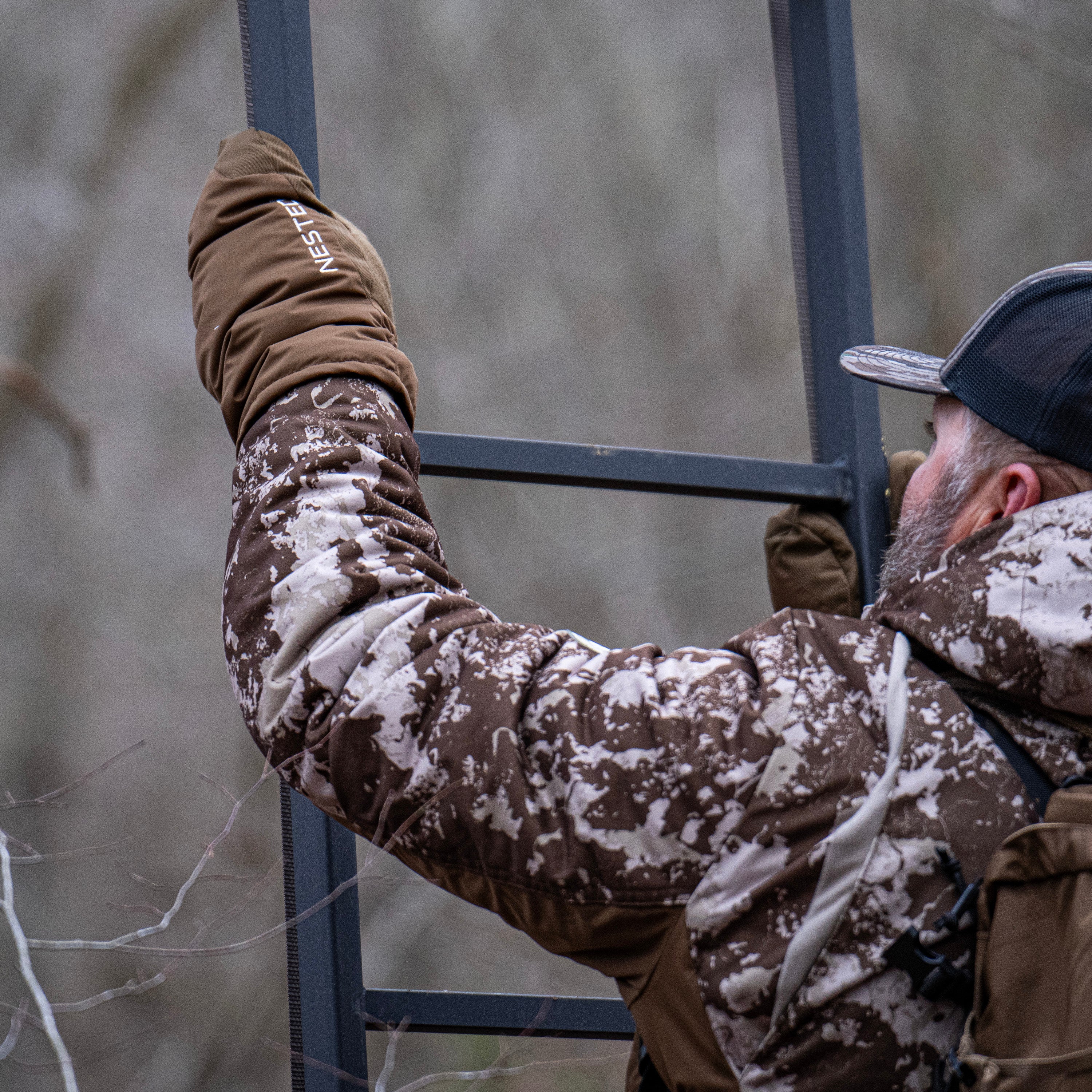 Pack-Down™ Puffer Mitts